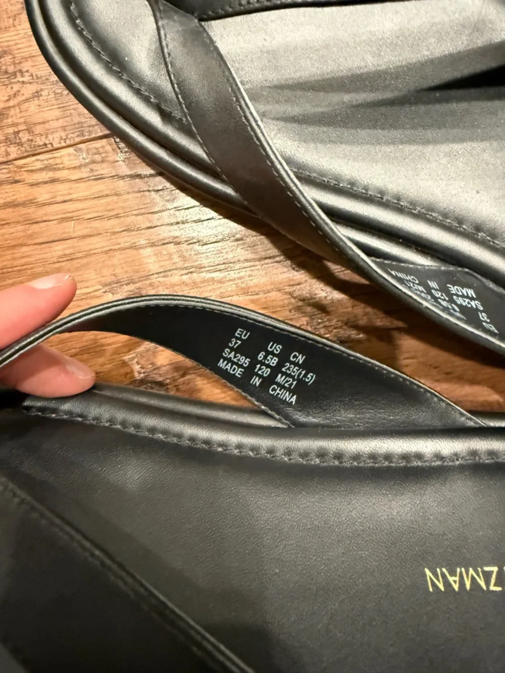 Stuart Weitzman Contempo Black Platform Flip-Flop Sandals - Picture 4 of 4